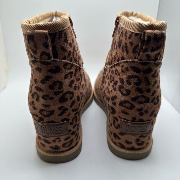 Dunes Karma Comfort Booties Womens Faux Suede Memory Foam Faux Fur Line 9 LEOPAR - Picture 4 of 7